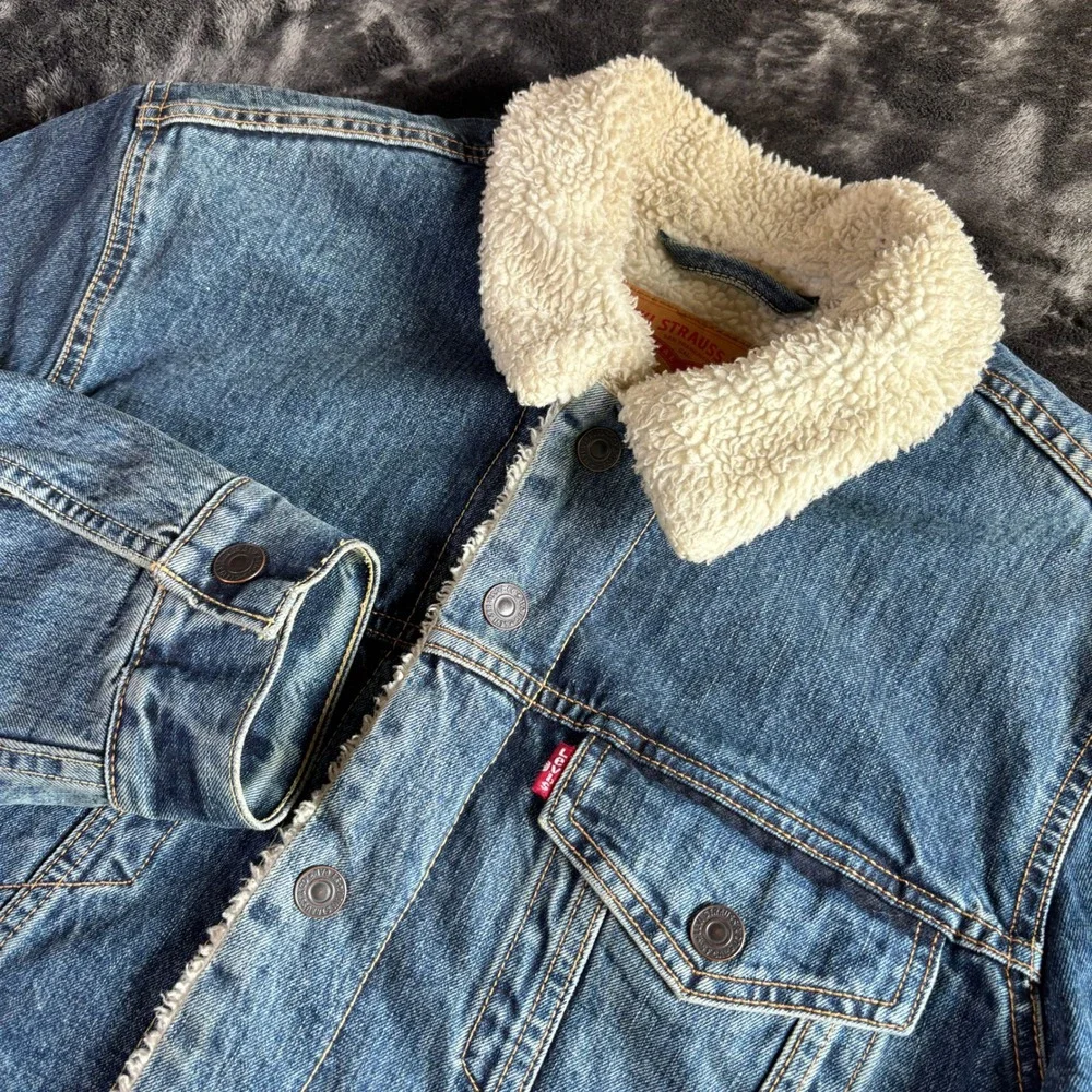 Levi's Mens Trucker Jacket M Blue Cotton Faux Fur Lined Denim Sherpa Coat